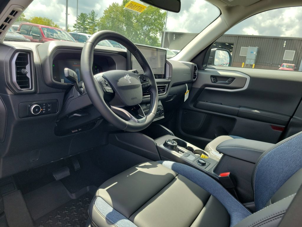 New 2026 Ford Bronco Sport Outer Banks w/ Outer Banks Tech Package+ AWD/4WD image 21