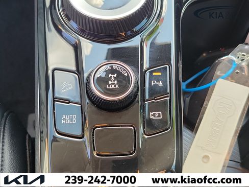 Certified 2025 Kia Sportage EX AWD/4WD image 29