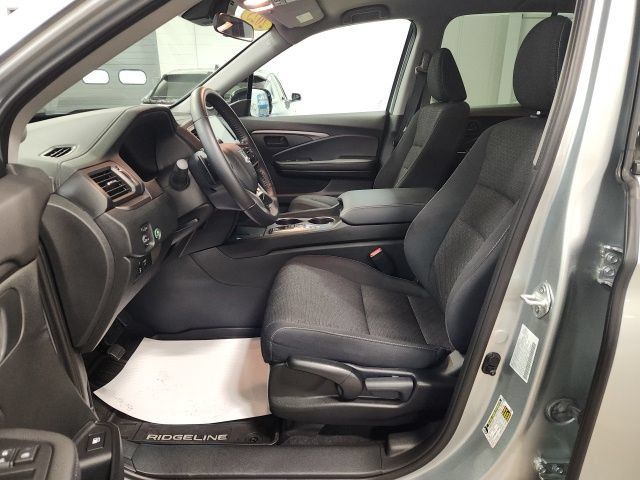 Certified 2025 Honda Ridgeline Sport image 10