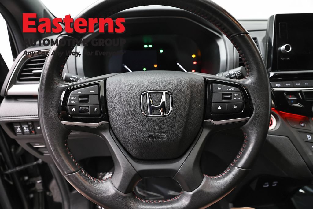 Used 2025 Honda Odyssey Sport-L image 11
