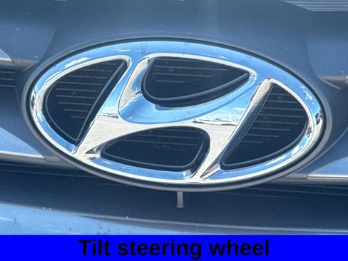Used 2017 Hyundai Santa Fe Sport AWD/4WD image 16