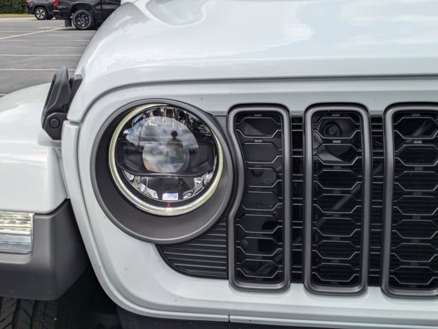 New 2026 Jeep Gladiator Sport AWD/4WD image 10
