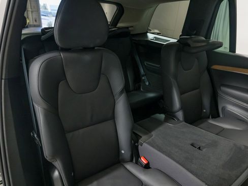 Used 2024 Volvo XC90 B5 Plus image 28