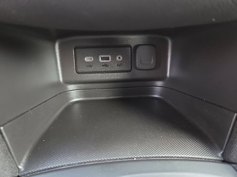 Used 2024 Chevrolet Equinox LT image 27