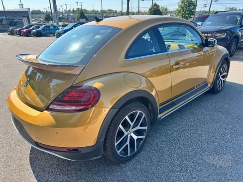 Used 2017 Volkswagen Beetle 1.8T Dune FWD image 5