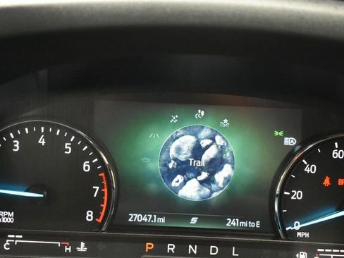 Used 2024 Ford Explorer Limited w/ Limited Technology Package AWD/4WD image 27