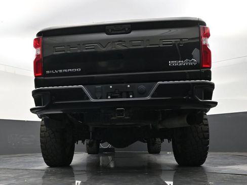 Used 2021 Chevrolet Silverado 2500 High Country w/ Z71 Off-Road Package AWD/4WD image 24