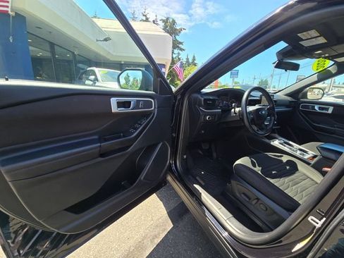 Used 2020 Ford Explorer XLT AWD/4WD image 20