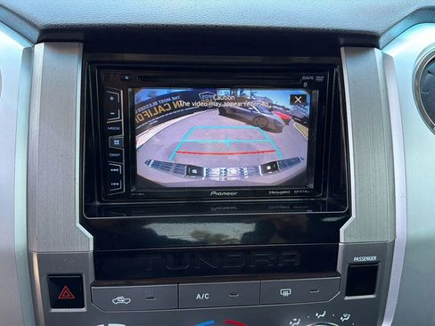 Used 2017 Toyota Tundra SR5 w/ SR5 Upgrade Package RWD image 21