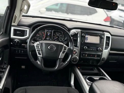 Used 2016 Nissan Titan XD image 18