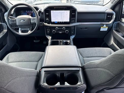 Used 2024 Ford F150 XLT RWD image 11