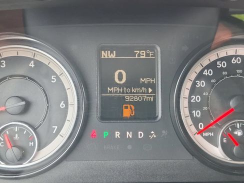 Used 2019 RAM 1500 Classic SLT AWD/4WD image 30