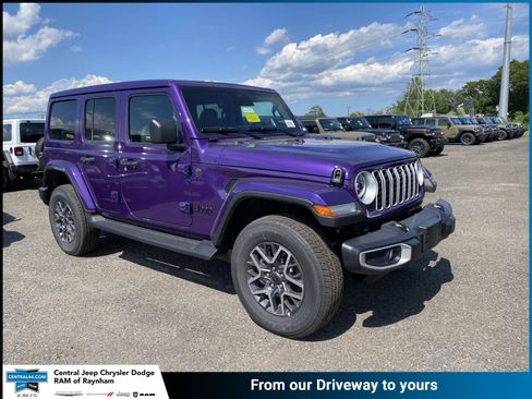 New 2026 Jeep Wrangler Unlimited Sahara AWD/4WD image 1