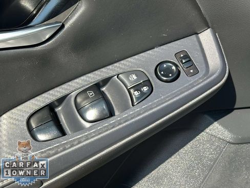 Used 2023 Nissan Sentra SV FWD image 16