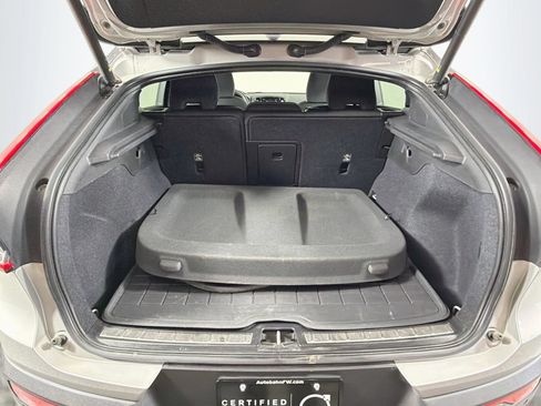 Certified 2023 Volvo C40 P8 Recharge Ultimate w/ Protection Package Premier AWD/4WD image 28