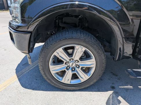 Used 2020 Ford F150 Platinum w/ Equipment Group 701A Luxury AWD/4WD image 37