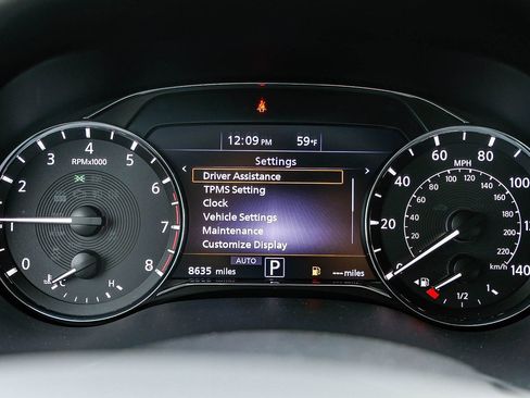 Used 2023 INFINITI QX80 Premium Select w/ Cargo Package image 6