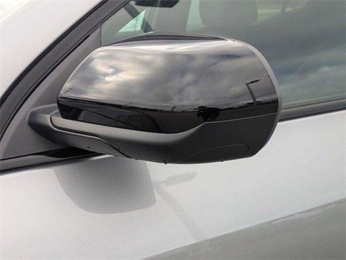 New 2026 Chevrolet Equinox RS w/ Convenience Package III image 13