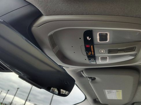 New 2026 Volvo XC40 B5 Plus w/ Climate Package image 24