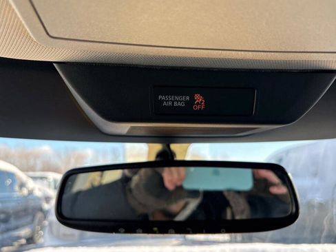 Used 2022 Nissan Pathfinder Platinum image 19