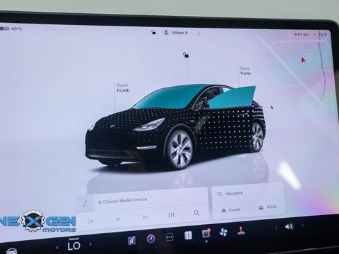 Used 2023 Tesla Model Y Long Range AWD/4WD image 17