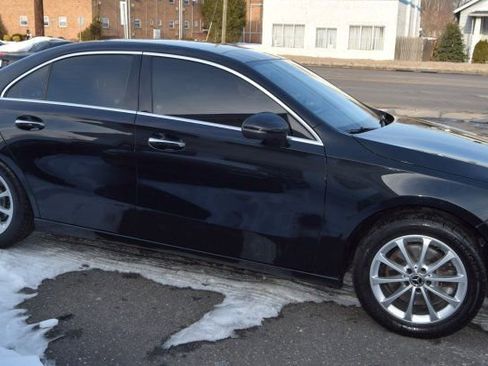 Used 2019 Mercedes-Benz A 220 4MATIC image 9