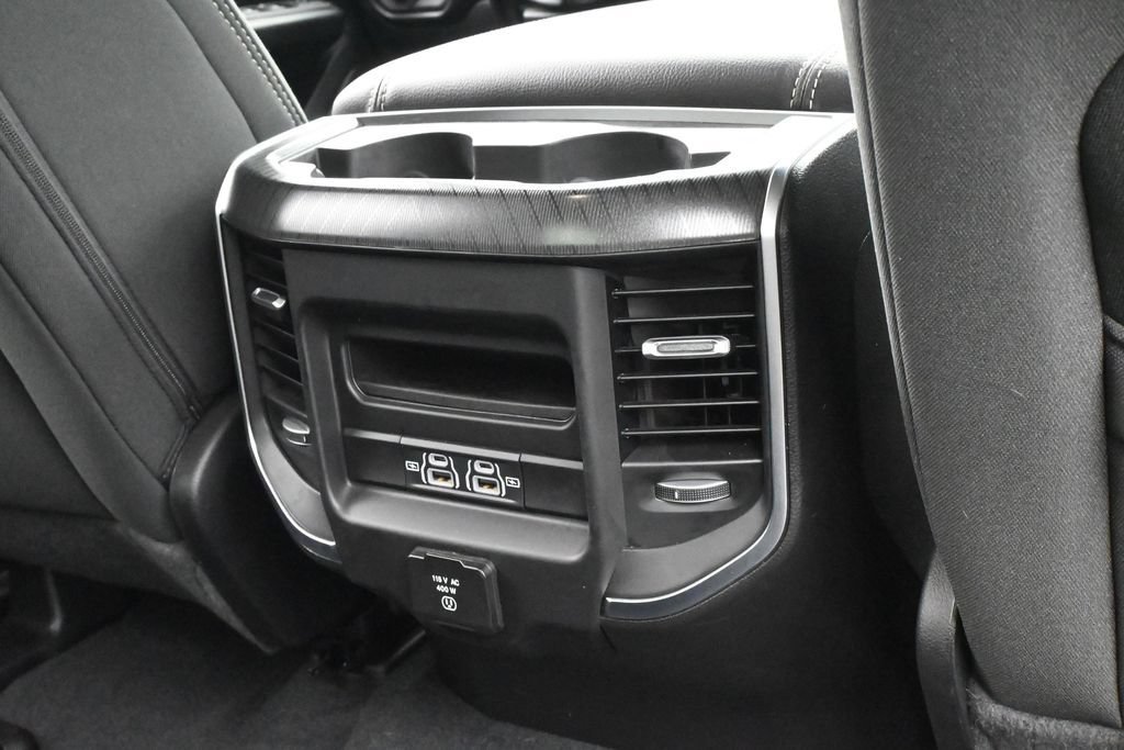 Used 2025 RAM 1500 Big Horn AWD/4WD image 37