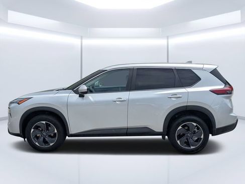 Used 2024 Nissan Rogue SV FWD image 6