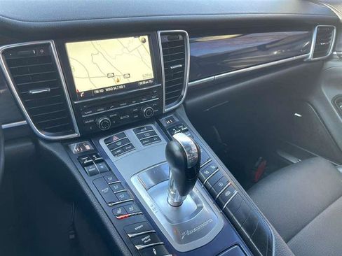 Used 2014 Porsche Panamera 4S image 26