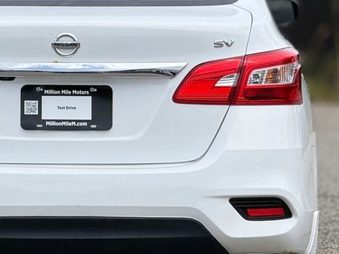 Used 2018 Nissan Sentra SV FWD image 14