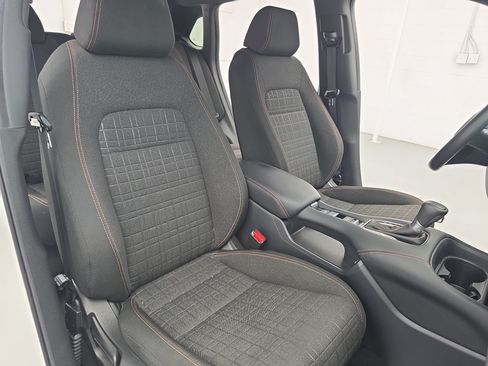 Used 2025 Honda HR-V Sport image 10