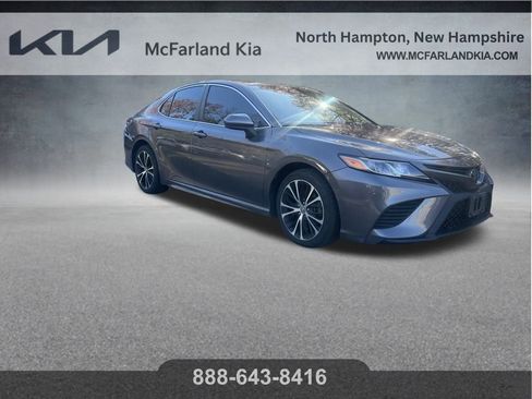 Used 2019 Toyota Camry SE image 9