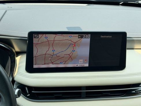 Used 2023 INFINITI QX60 Luxe w/ Performance Audio Package AWD/4WD image 5