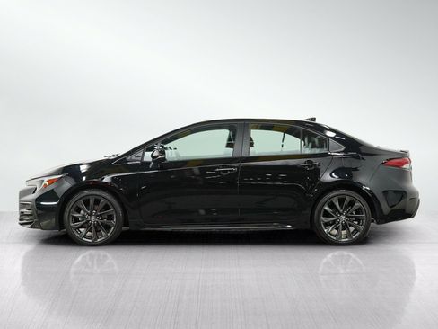 Used 2025 Toyota Corolla XSE FWD image 2