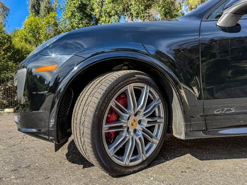 Used 2017 Porsche Cayenne GTS image 21