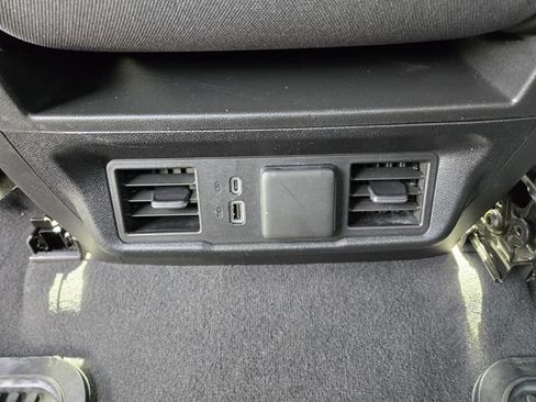 Used 2025 Chevrolet Silverado 1500 LT AWD/4WD image 16