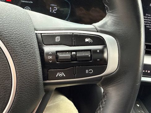 Used 2025 Kia Sportage EX AWD/4WD image 14