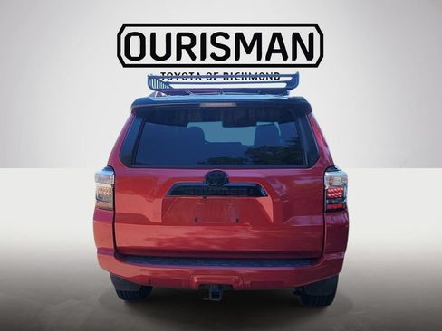 Used 2020 Toyota 4Runner Venture w/ Moonroof Package AWD/4WD image 6