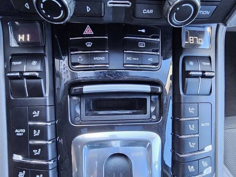 Used 2012 Porsche Cayenne AWD/4WD image 28