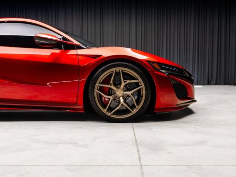 Used 2017 Acura NSX AWD/4WD image 29