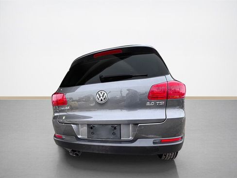 Used 2013 Volkswagen Tiguan S image 5