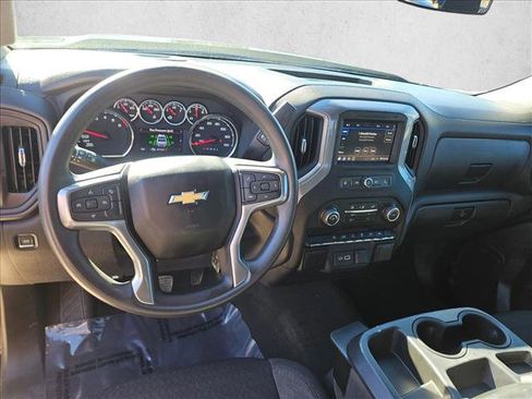 Used 2022 Chevrolet Silverado 1500 Custom w/ Safety Confidence Package image 16