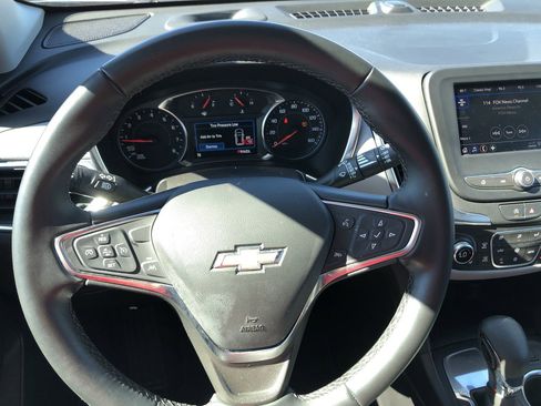 Used 2024 Chevrolet Equinox LT image 16