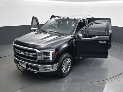 Used 2024 Ford F150 Lariat w/ FX4 Off-Road Package image 30