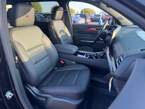 New 2026 Chevrolet Traverse Z71 w/ Enhanced Driving Package AWD/4WD image 11