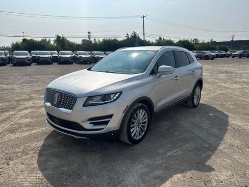 Used 2019 Lincoln MKC Premiere FWD image 1