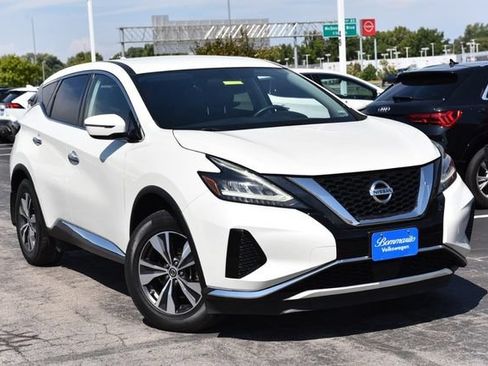 Used 2019 Nissan Murano S FWD image 2