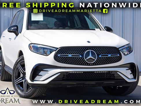 Used 2025 Mercedes-Benz GLC 300 image 2