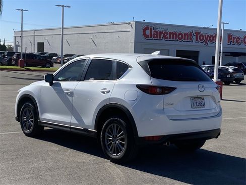 Used 2017 MAZDA CX-5 Sport image 4
