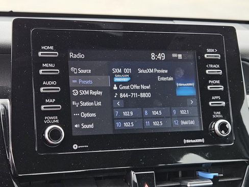 Used 2021 Toyota Camry SE w/ Cold Weather Package image 13